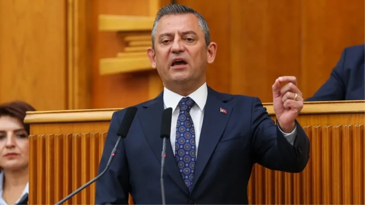 CHP lideri Özel, Erdoğan'a seslendi: Madem atamayacaktın, bu 1 milyon günahsızı niye okuttun?